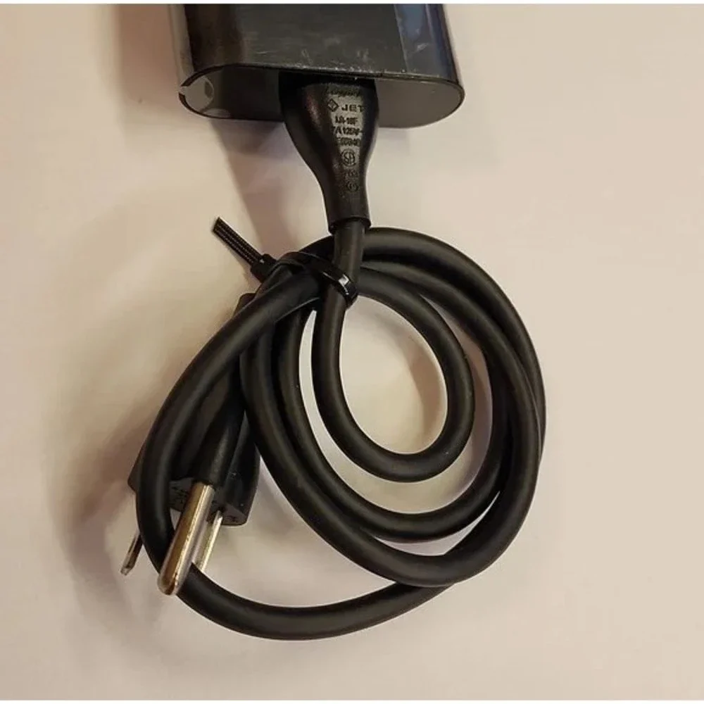 Dell 65 Watt Slim AC Adapter 6TFFF / 06TFFF for Inspiron Laptops